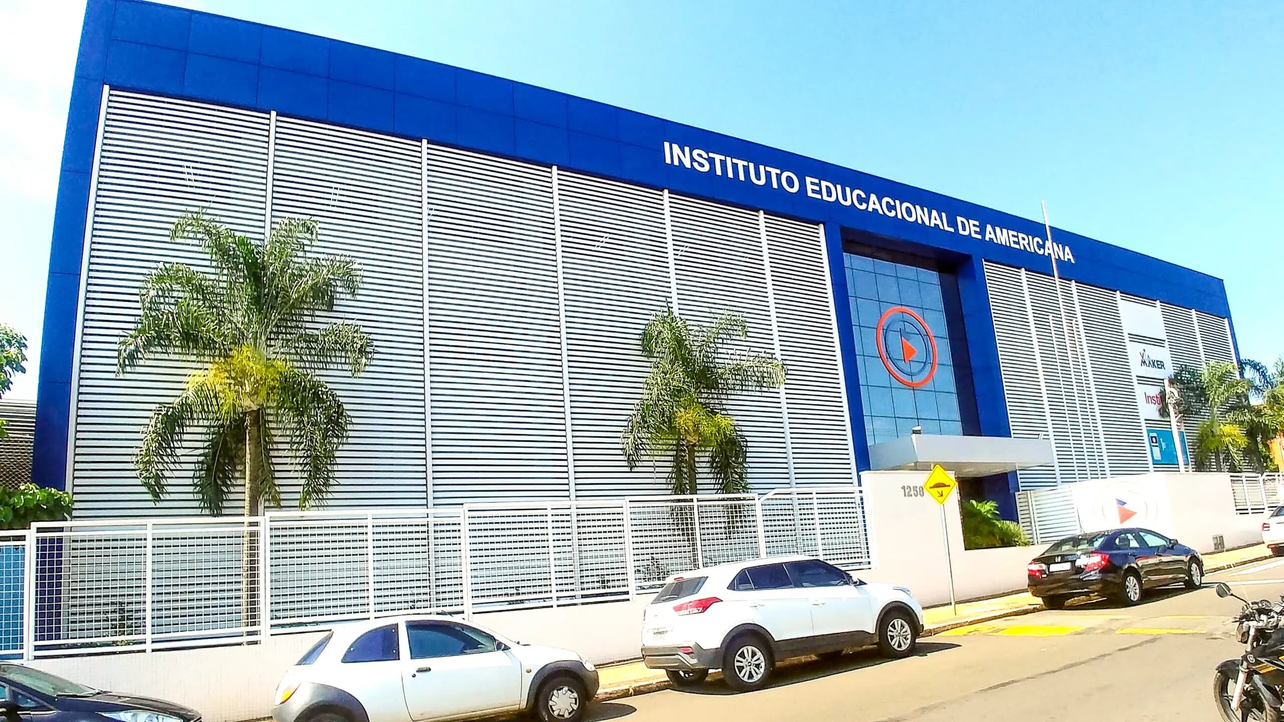 Colégio Bandeirantes — Estrutura metálica · Ampliação